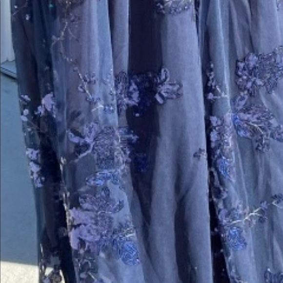 Absolutely beautiful dress! Brand:Southern fried chics, lace overlay, size XS - Picture 3 of 3